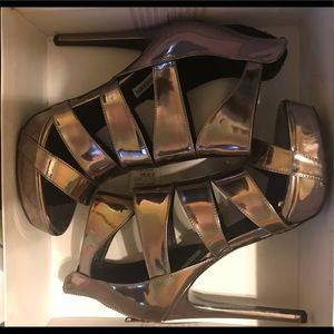 Steve Madden Metallic Heels size 10